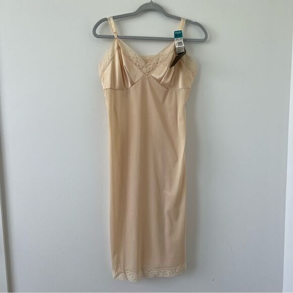 Vanity Fair Slip Nightgown Size 36 beige lace vintage 70s fashion - Picture 1 of 4